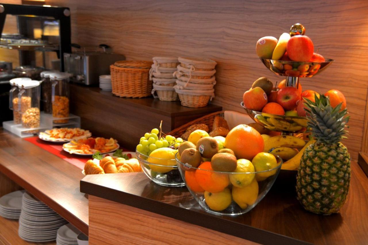 Hotel Harburger Hof Amburgo Esterno foto