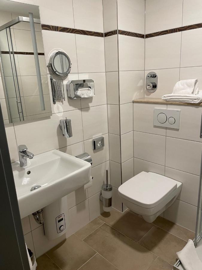 Hotel Harburger Hof Amburgo Esterno foto