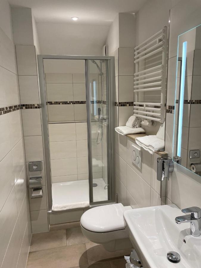Hotel Harburger Hof Amburgo Esterno foto