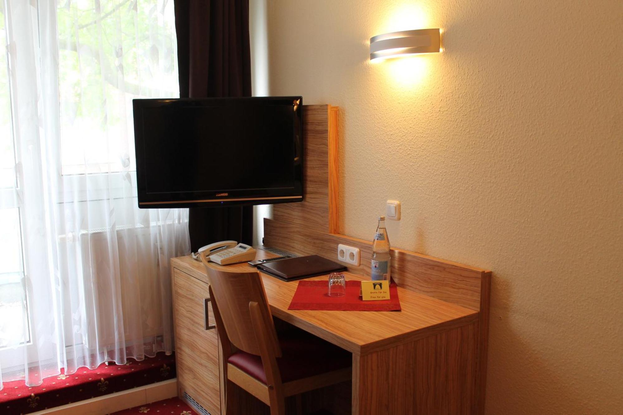 Hotel Harburger Hof Amburgo Esterno foto