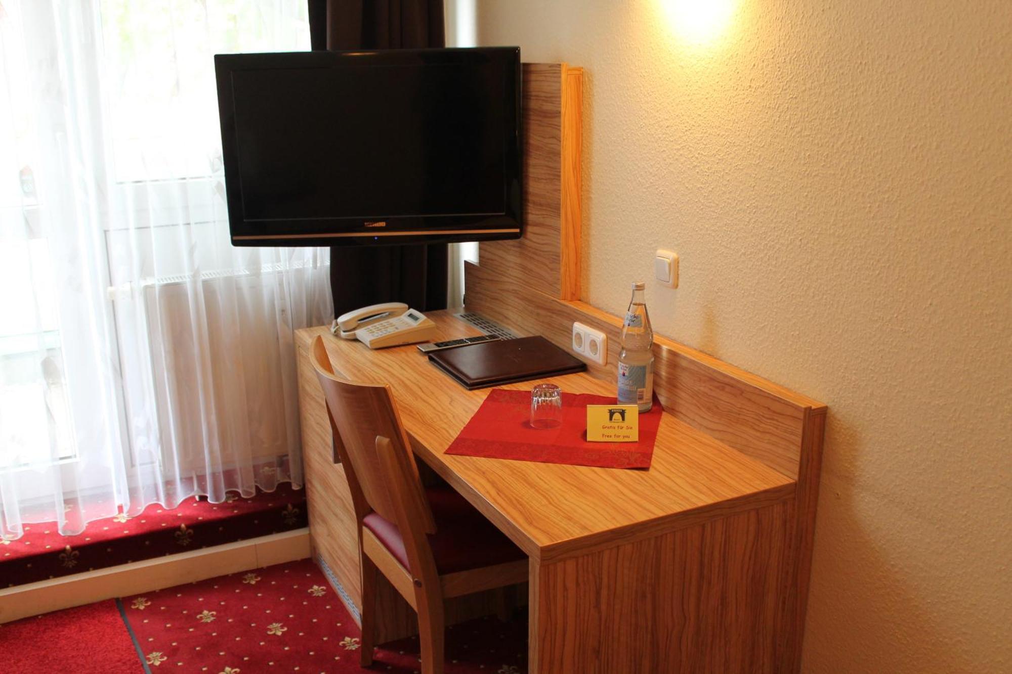 Hotel Harburger Hof Amburgo Esterno foto