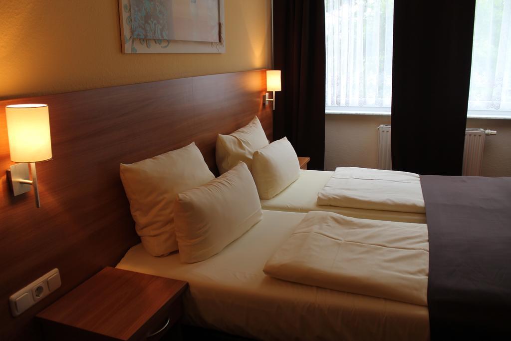 Hotel Harburger Hof Amburgo Esterno foto