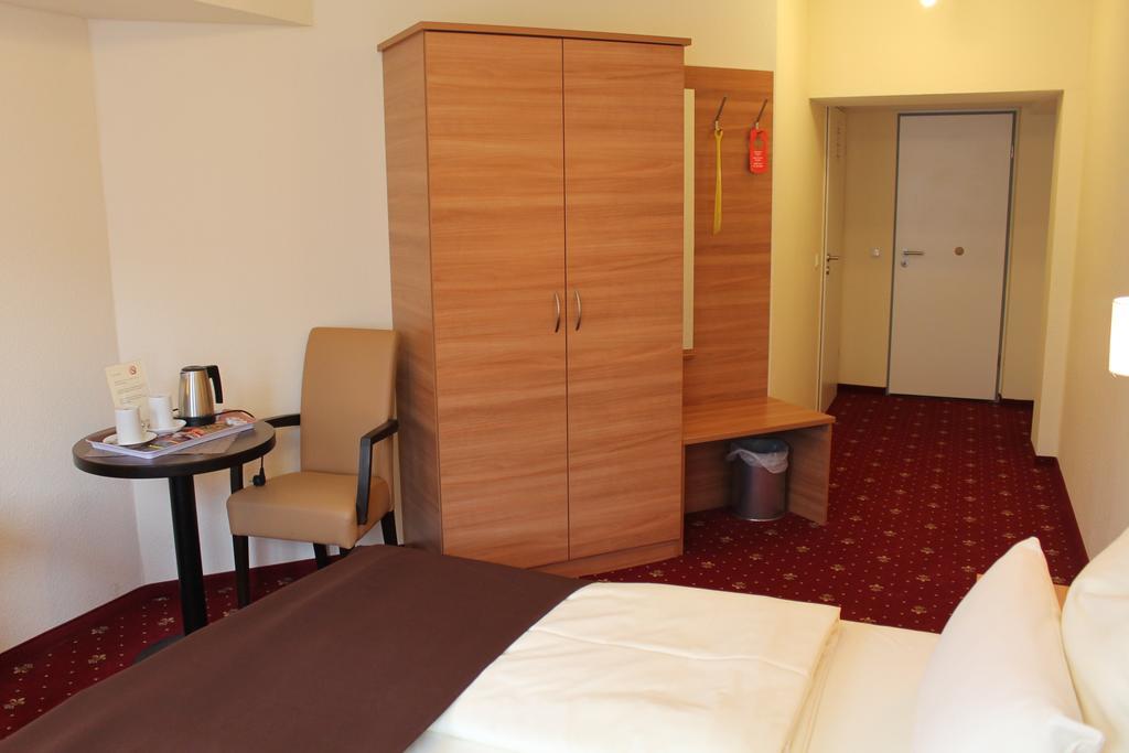 Hotel Harburger Hof Amburgo Esterno foto